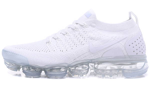 nike run utility vapormax white